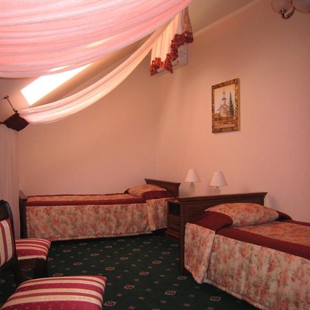 Atrium Hotel Ivano Frankivsk Bagian luar foto