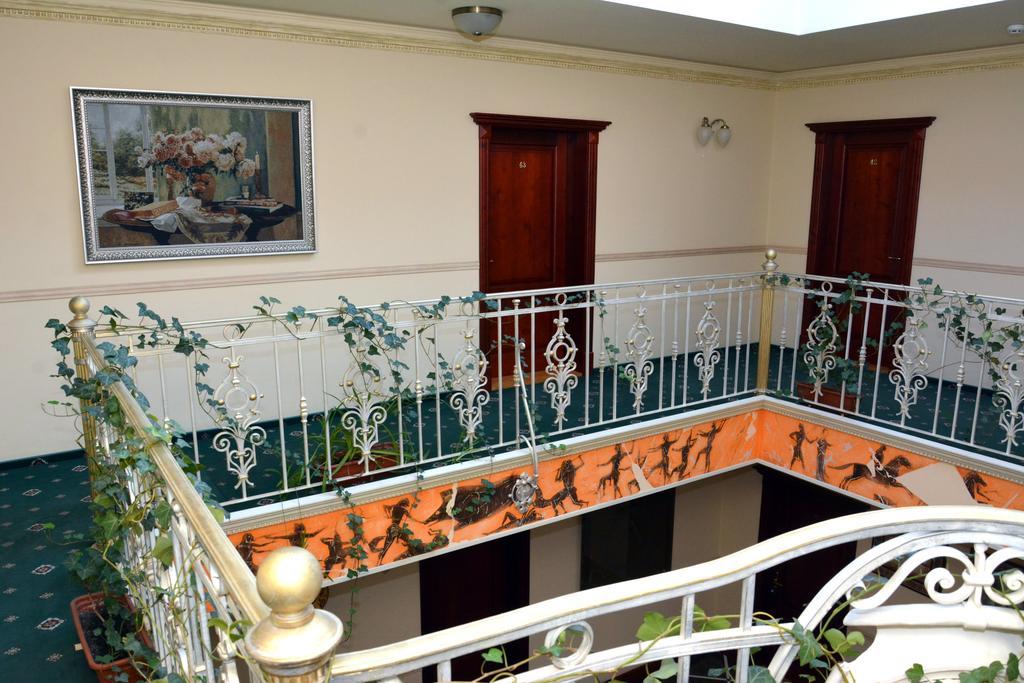Atrium Hotel Ivano Frankivsk Bagian luar foto