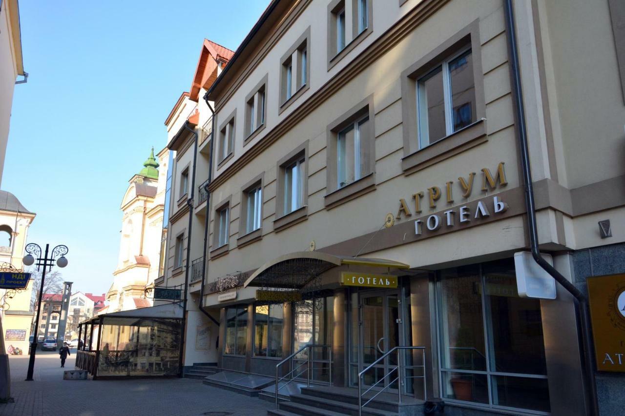 Atrium Hotel Ivano Frankivsk Bagian luar foto
